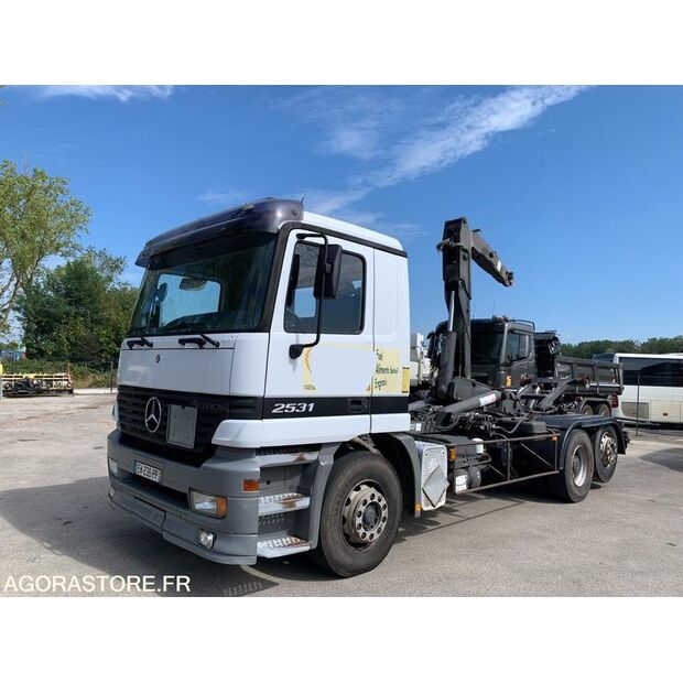 1999 Mercedes-Benz 2531-39264556