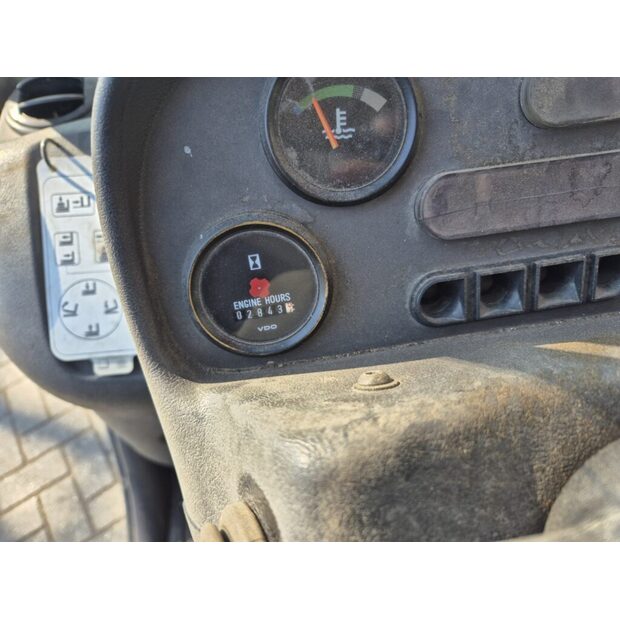 2001 Manitou MT 523-39272024
