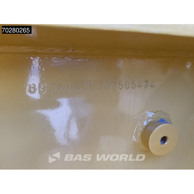 2016 بيل B40D-39283407