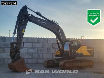 صورة ل حفارات مجنزرة 2018 فولفو EC300EL