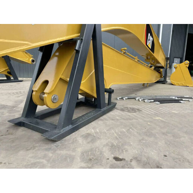 2025 Caterpillar 323F-39304931