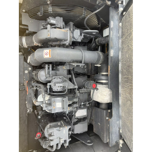 2023 Komatsu PC400-8R-39324610