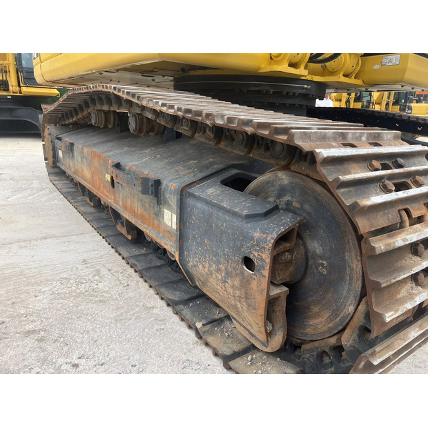 2023 Komatsu PC400-8R-39324617