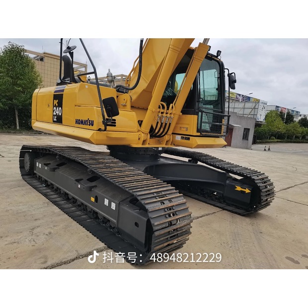 2024 كوماتسو PC240NLC-10-39324708