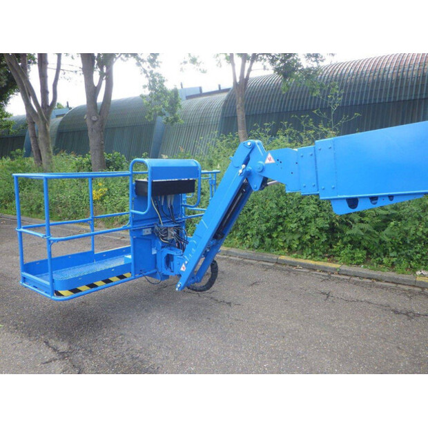 2011 Genie S-85-39325469