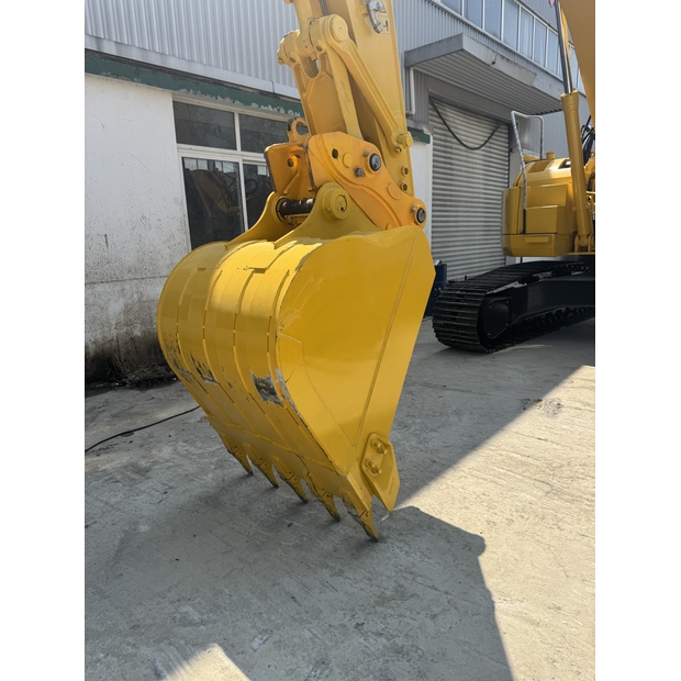 2023 Komatsu PC228US-10-39325801