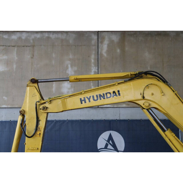 2013 Hyundai R55-7-39328208