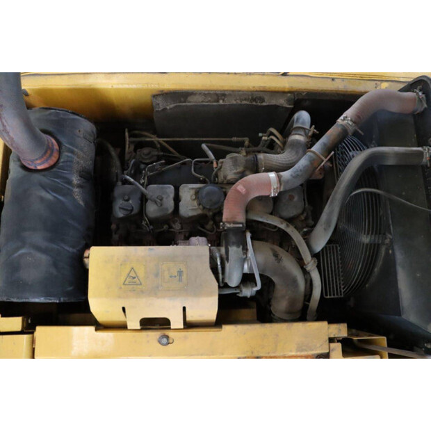 2008 New Holland E215B-39330666