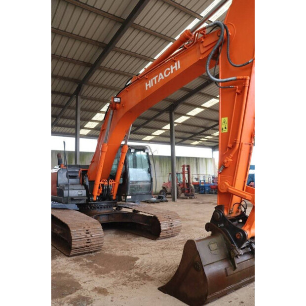 2015 Hitachi ZX250LC-5B-39331689
