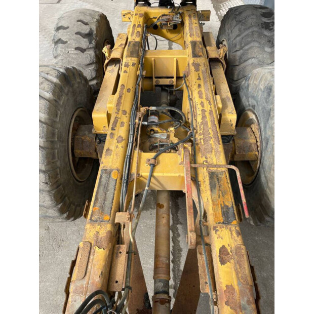 2005 Caterpillar 725-39337207