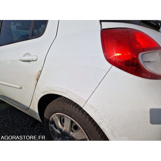 2011 رينو Clio-39352096