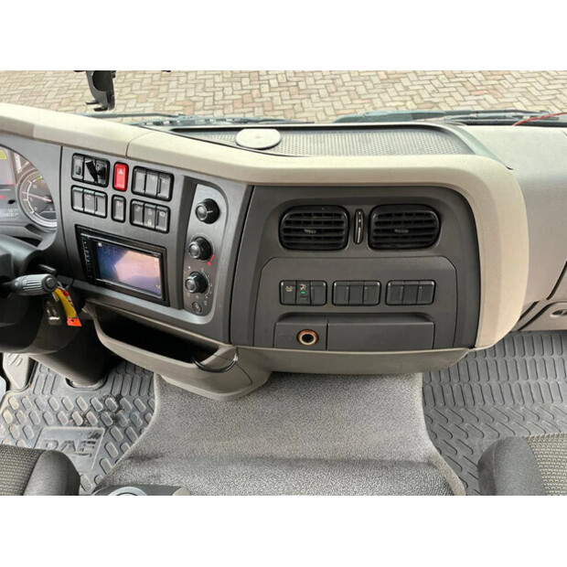 2017 DAF LF 210 FA-39354278