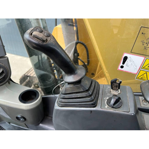 2011 Caterpillar 311DRR-39380670