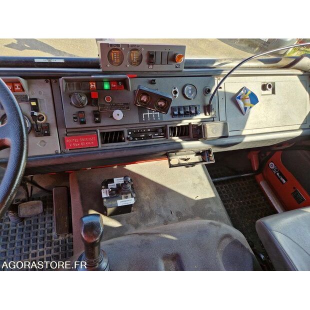 1999 رينو M210-39399720