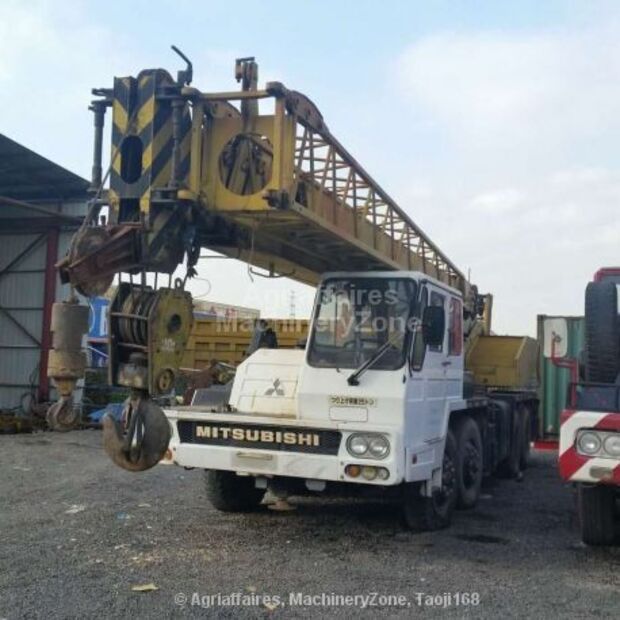 1992 TADANO TL300E-39399984