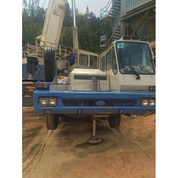2003 TADANO TG500E-39400119