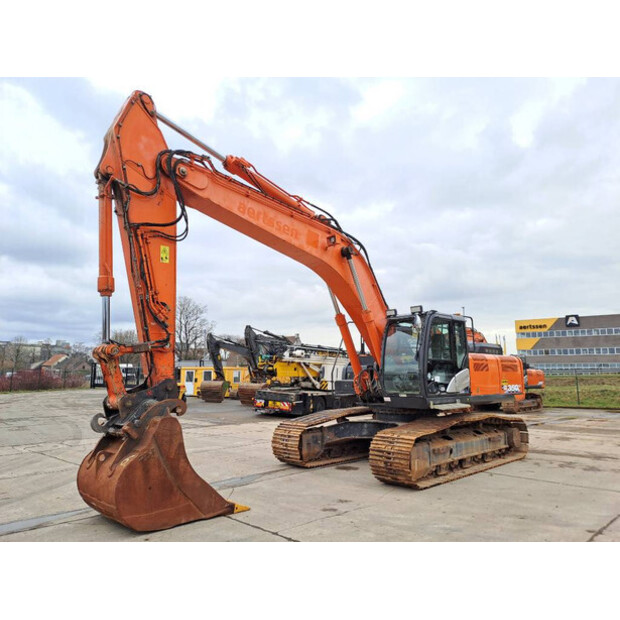 2018 Hitachi ZX350LC-6-39421804