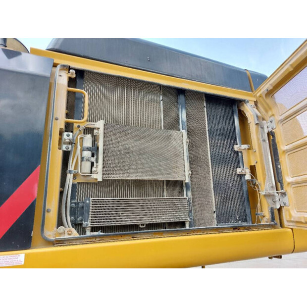 2016 Caterpillar 352F-39422054