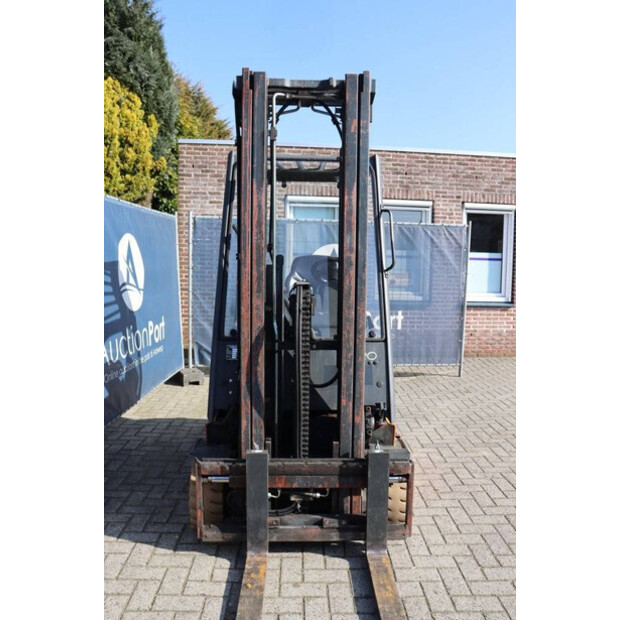 2002 ليندي E20P-02-39429717