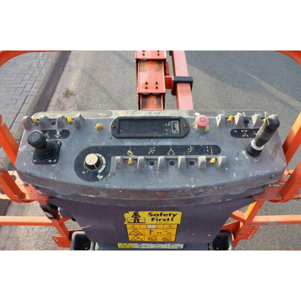 2011 JLG 680S-39429839