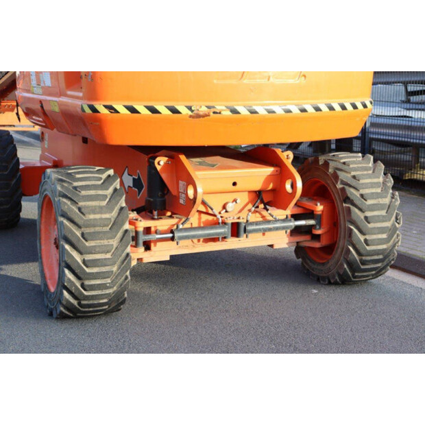 2011 JLG 680S-39429854