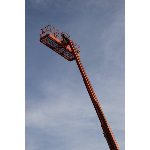 2011 JLG 680S-39429863