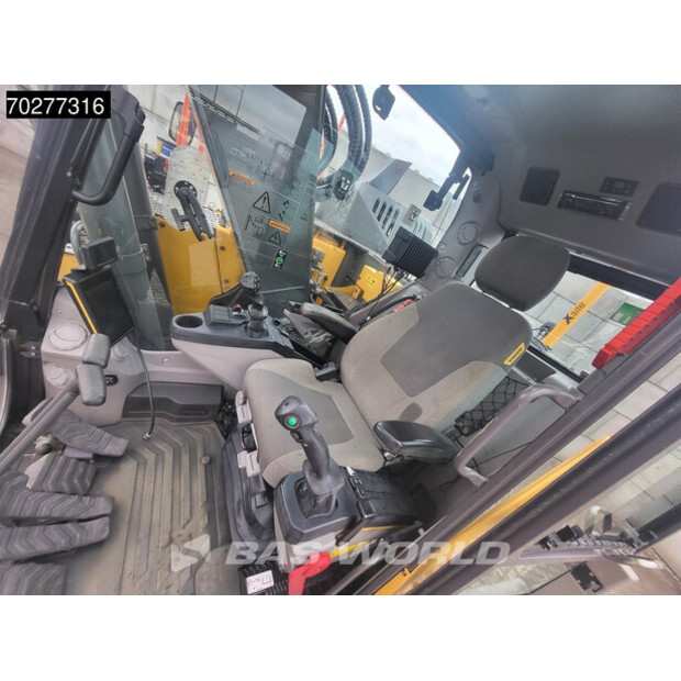 2018 Volvo ECR235EL-39450368