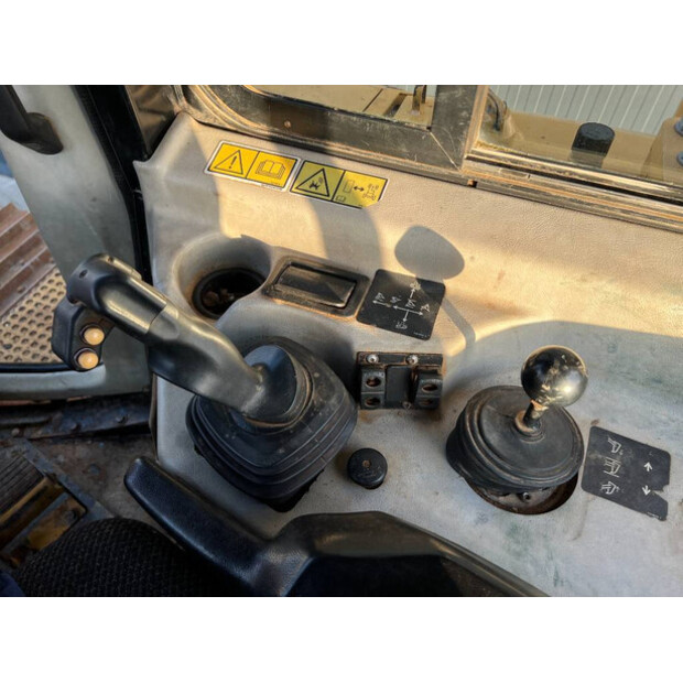2010 كاتربيلر D6T LGP-39466185