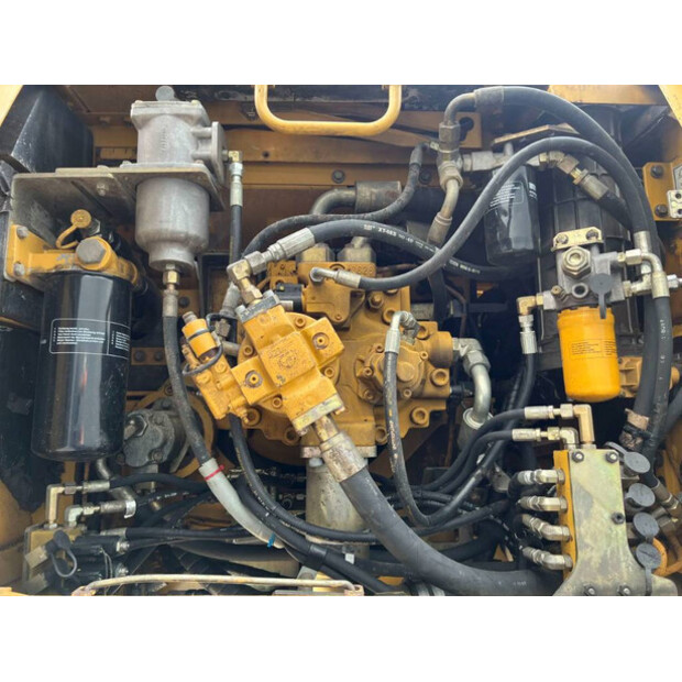 2006 Caterpillar 330D-39466948