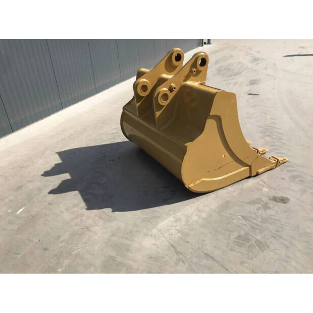 2025 Caterpillar 320C-39472217