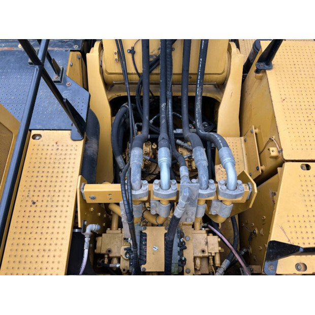 2015 Caterpillar 374FL-39505735
