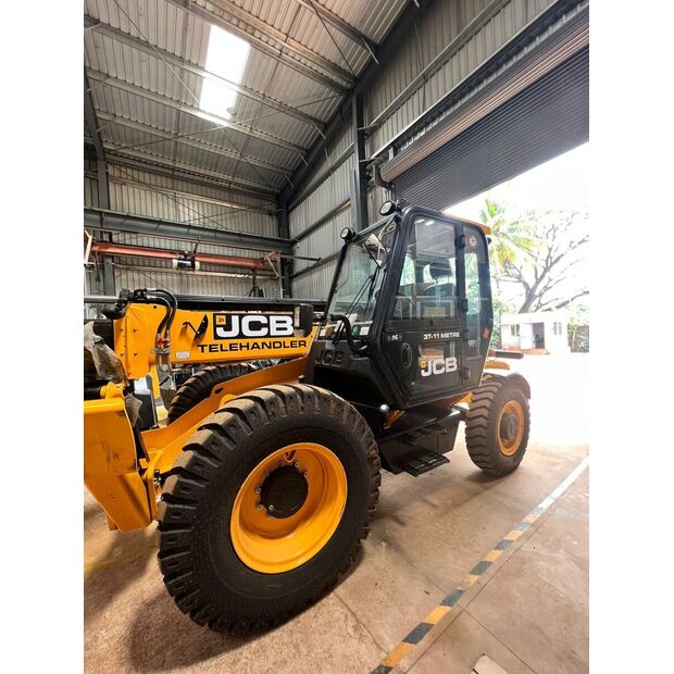 2025 JCB 530-110-39510812