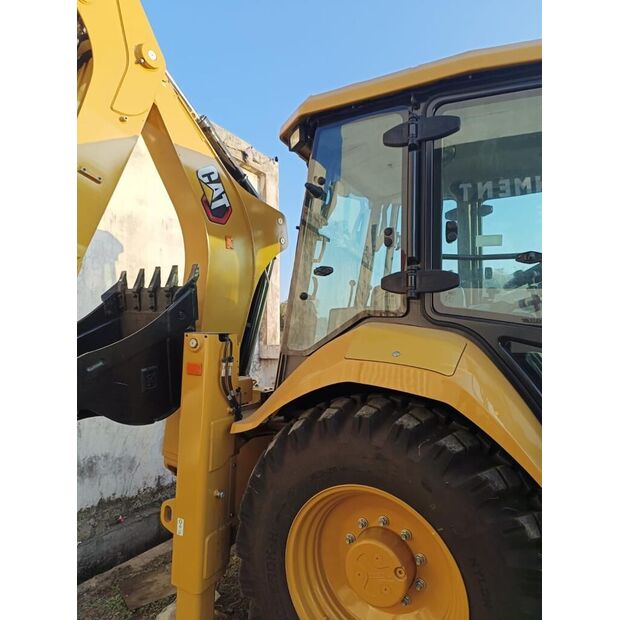 2024 Caterpillar 424-39510875