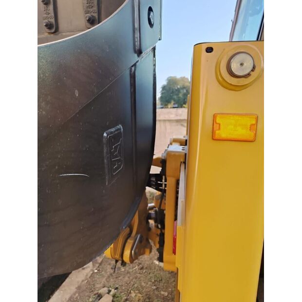 2024 Caterpillar 424-39510876