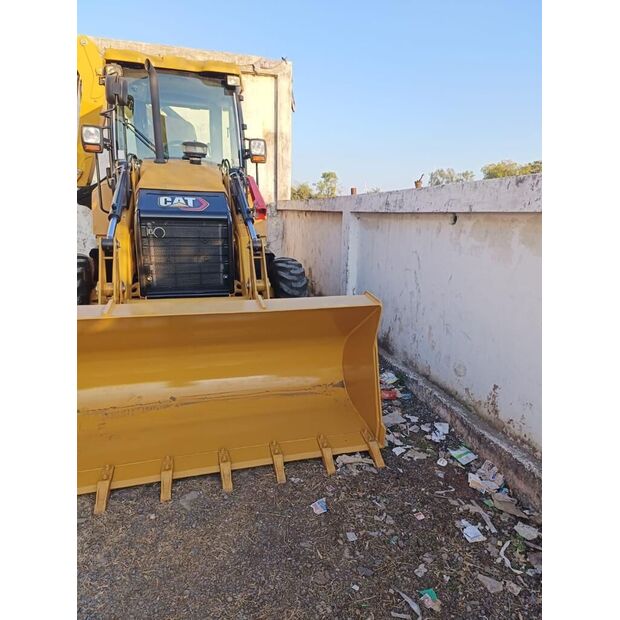 2024 Caterpillar 424-39510878