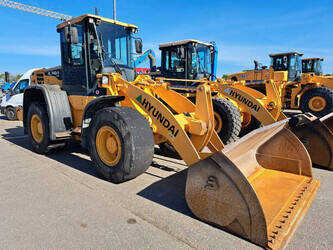 صورة ل شيولات 2014 هيونداي HL740-9A