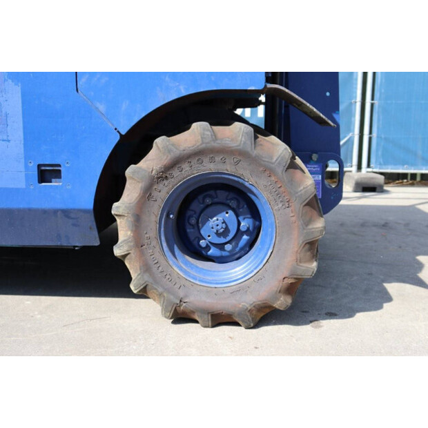 2001 Genie GS2668-39564795