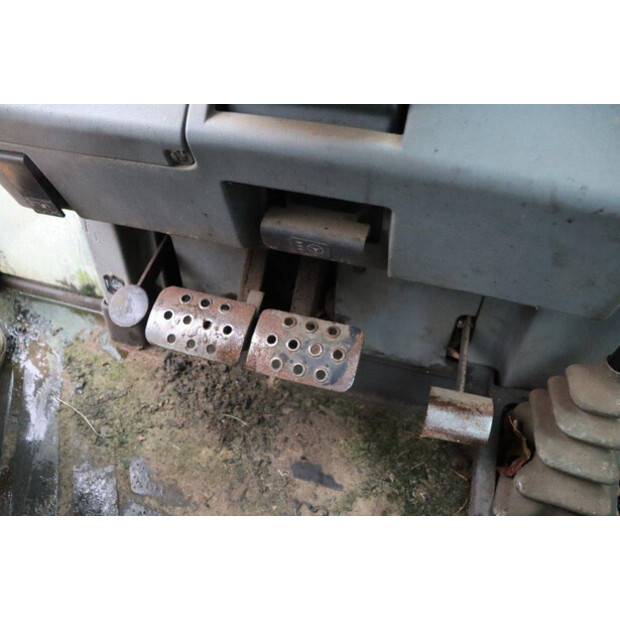 1996 Massey Ferguson 860-39568029