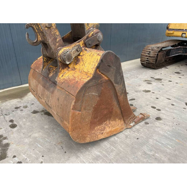 1992 Caterpillar 325LN-39610557