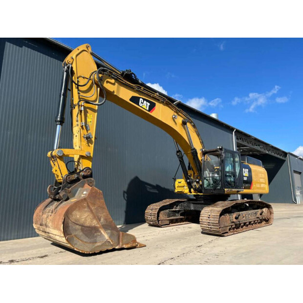 2015 Caterpillar 352F-39610793