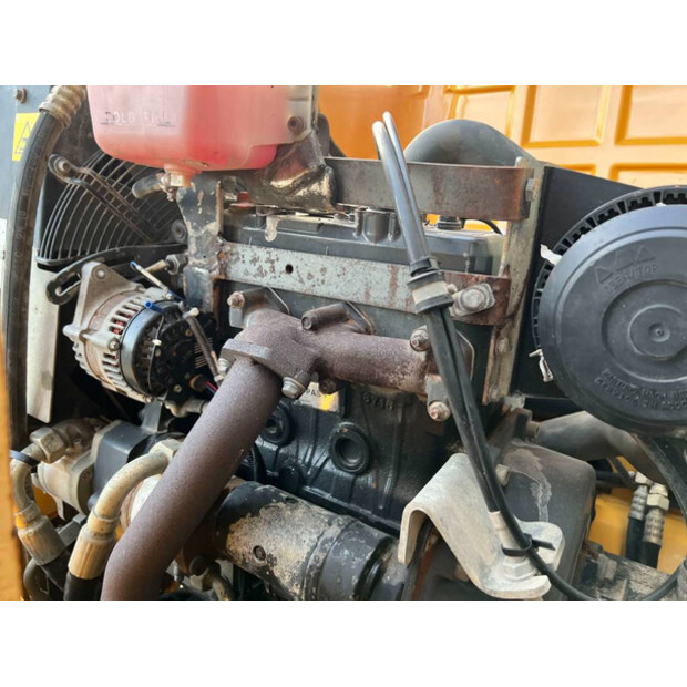 2010 فولفو DD22-39612788