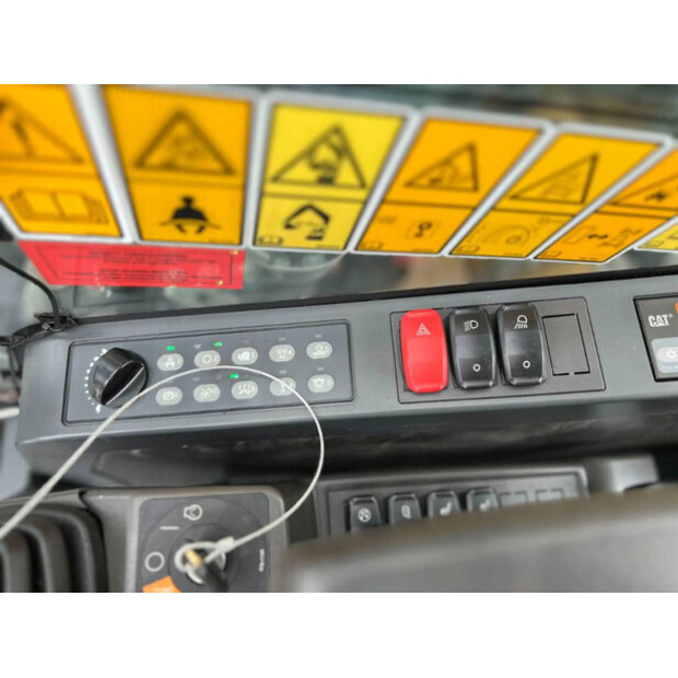 2017 Caterpillar M318F-39613265