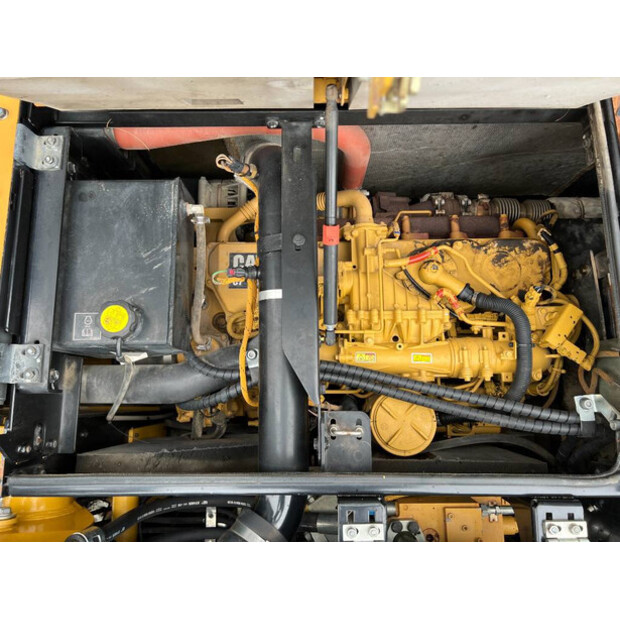 2015 Caterpillar M318F-39613373