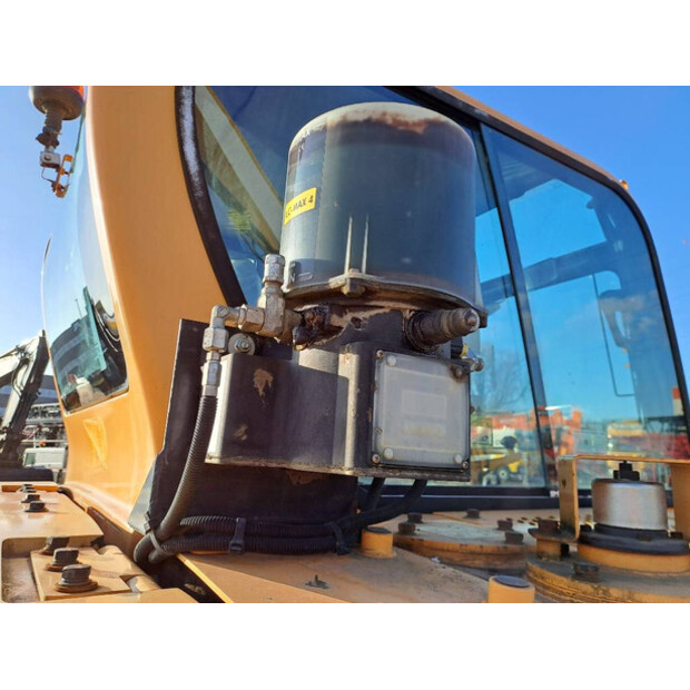 2014 Hyundai ROBEX 55W-9-39634382