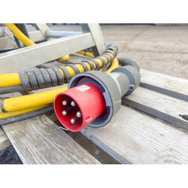 2018 Caterpillar 323FL-39634458