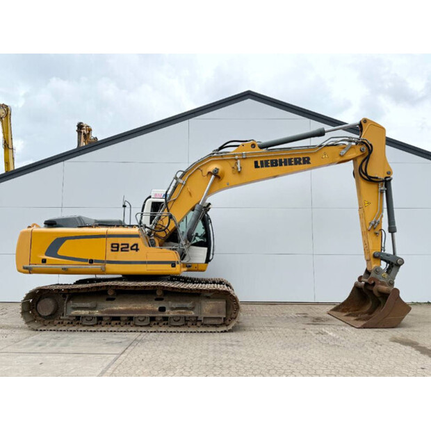 2014 ليبهير R924LC-39634854