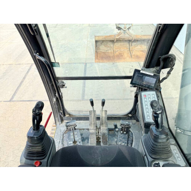 2020 ليبهير R924LC-39634884
