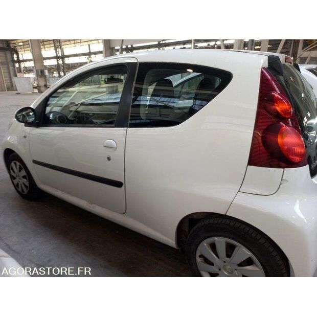 2012 Peugeot 107-39649148