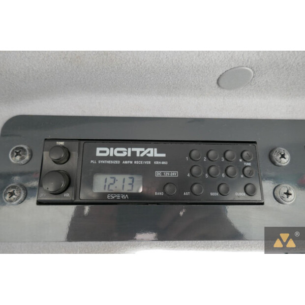 2013 كوماتسو GD555-5-39685023