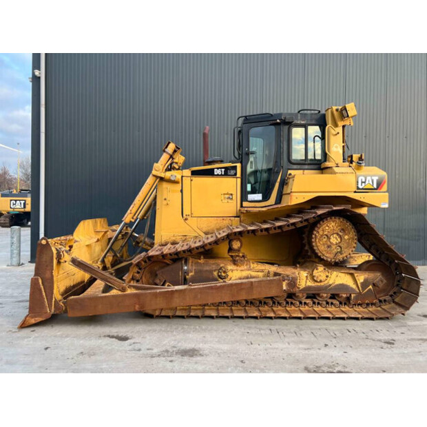 2010 Caterpillar D6T LGP-39685302